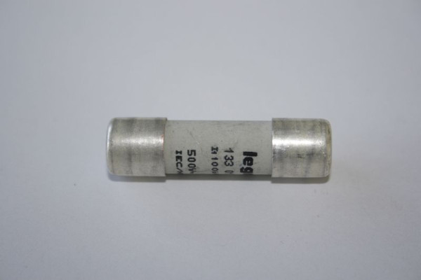 Fusible ELMAG 'CERAMIC', 10x38 mm, 4 amperios para todas las sierras MKS 'CE', 9708362